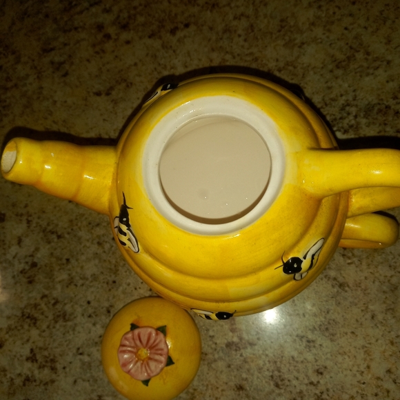 🐝 Bee Teapot 🐝 - Picture 3 of 8